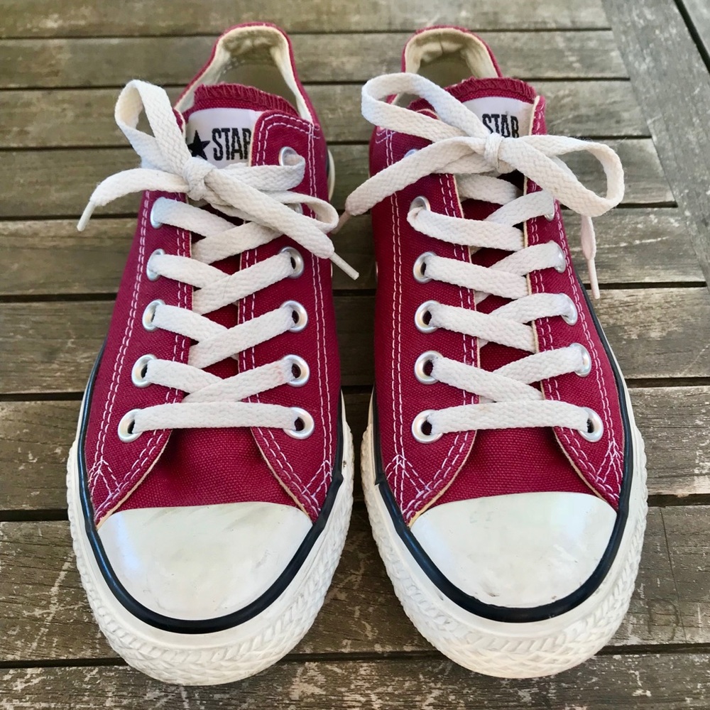 Converse (Maroon)
